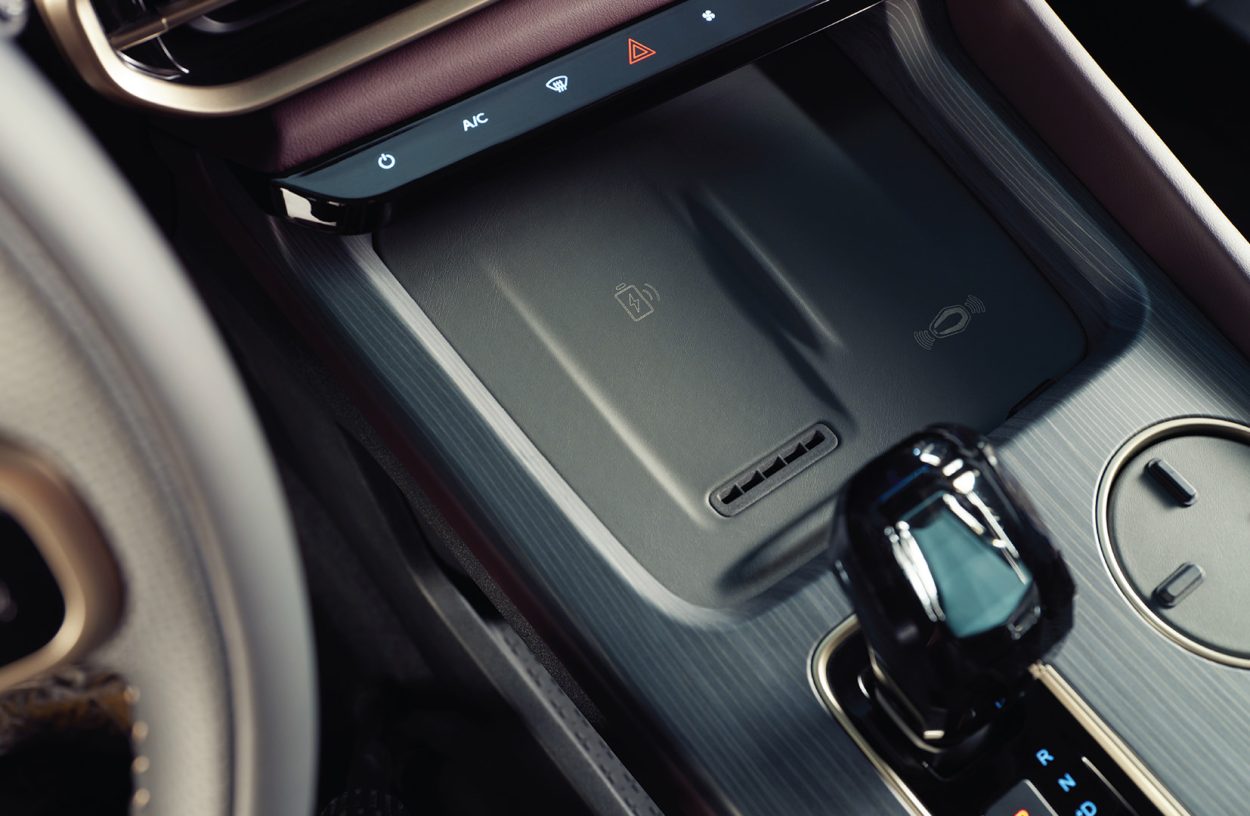 Soueast S09 Interior